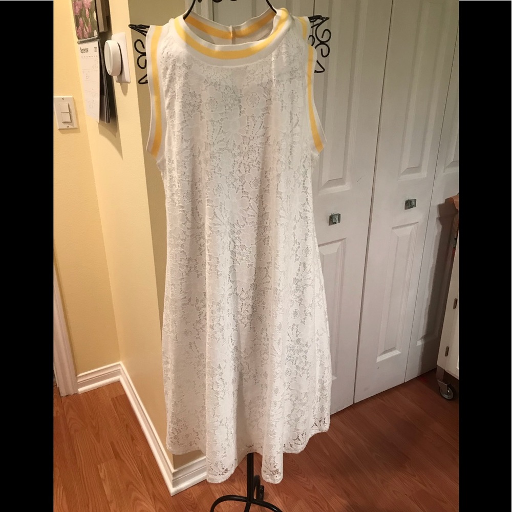 Madison Leigh White Lace/Lined Athletic Stripes Lg